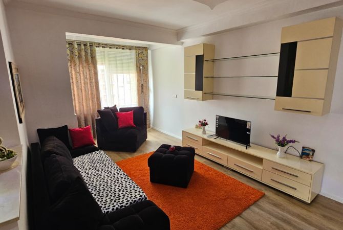 Shtepi ne shitje Apartament ne Tirane, 2+1, Mobilimi E mobiluar, Pagesa 120,000  Euro.