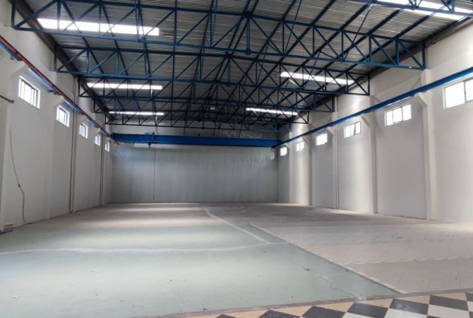 📣Jepet Kapanon me Qira ne Vore me Siperfaqe 2300 m2🔑