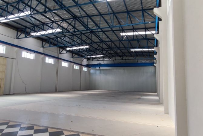 📣Jepet Kapanon me Qira ne Vore me Siperfaqe 2300 m2🔑