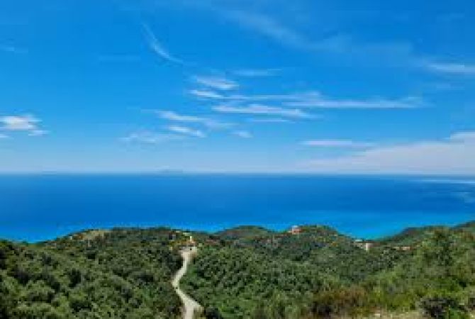 Truall ose Toke ne Sarande - 234,500 Euro