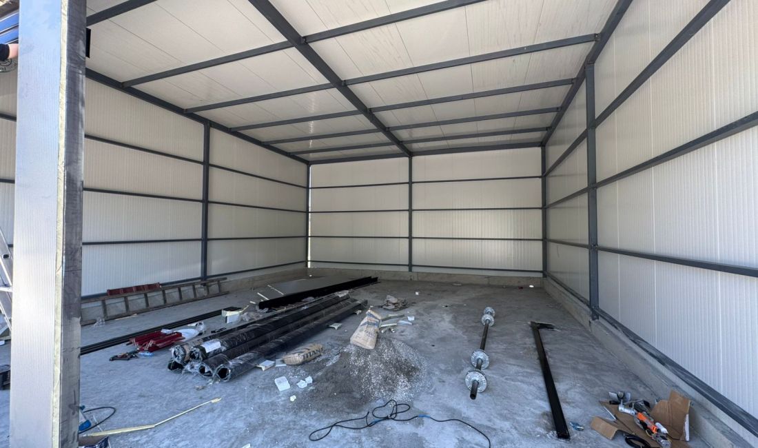 📣Jepet Kapanon me Qira Prane QTU~se me Siperfaqe 250 m2🔑