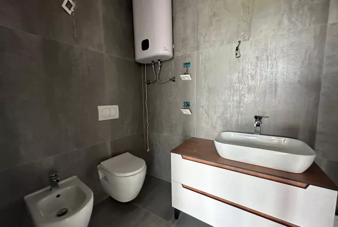 📍Jepet Apartament 2+1 me Qira per Zyre te Lake View!