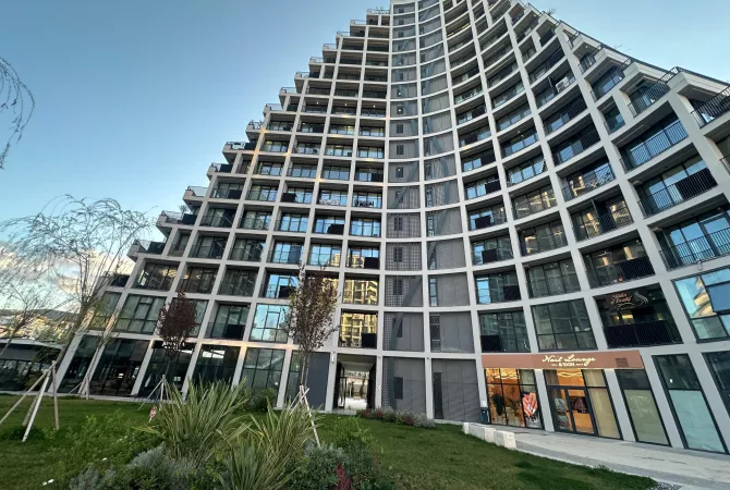 Business Property for Rent 3+1 in Tirana - 1,300 Euro