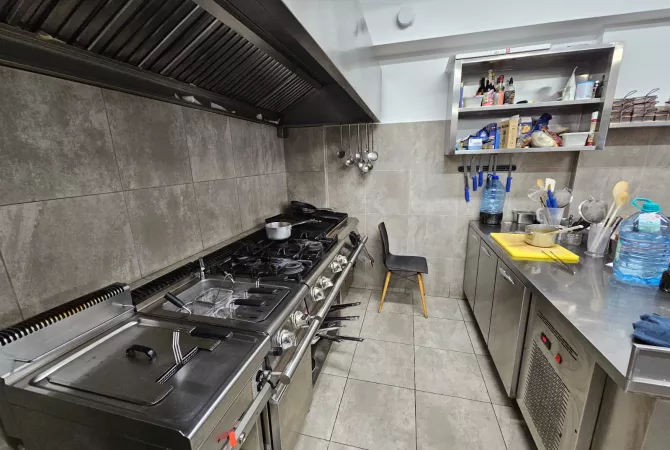 🍽️Jepet me Qira Restorant, Afer Kodres se Diellit,Tirane!