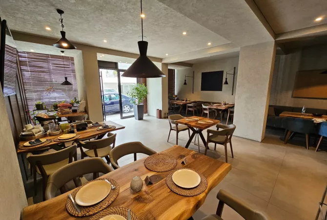 Business Property for Rent 2+1 in Tirana - 1,700 Euro