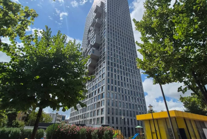 Business Property for Rent 3+1 in Tirana - 3,000 Euro