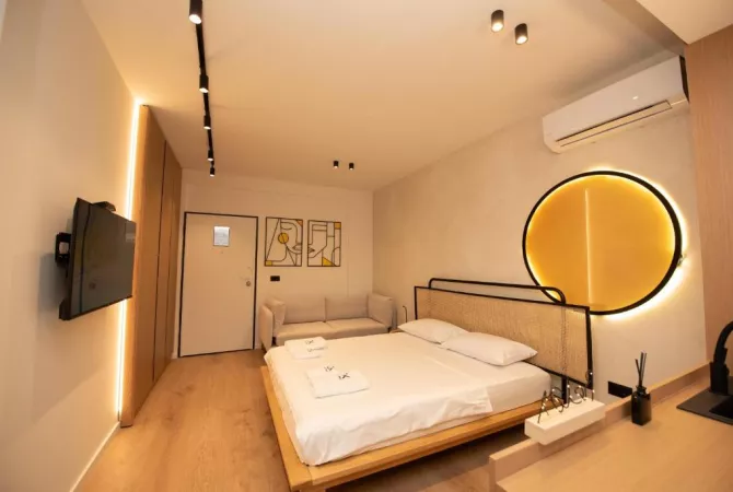 Shtepi ne shitje Apartament ne Vlore, 2+1, Mobilimi E mobiluar, Pagesa 365,000  Euro.