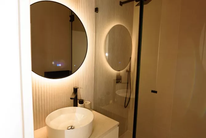 Shtepi ne shitje Apartament ne Vlore, 2+1, Mobilimi E mobiluar, Pagesa 365,000  Euro.