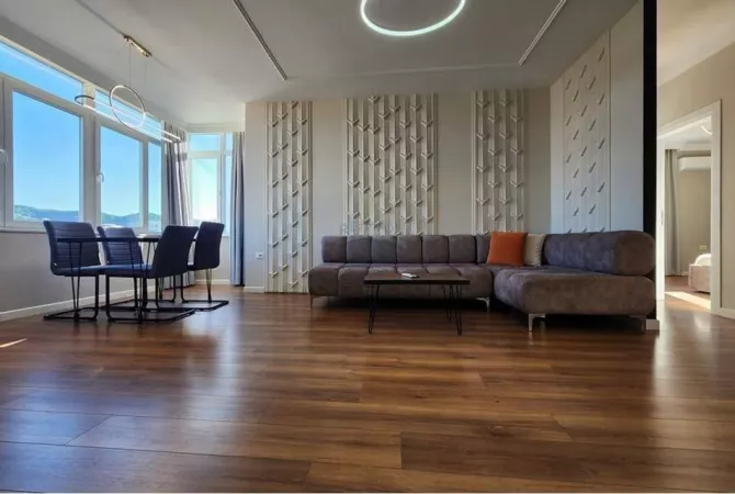 Shtepi ne shitje 2+1 ne Tirane - 320,000 Euro