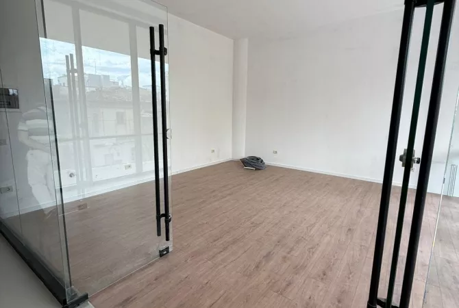 📢Jepet me Qira Zyre te Golden Tower, Mine Peza!