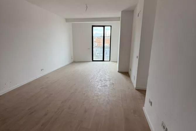 Business Property for Rent 3+1 in Tirana - 1,500 Euro