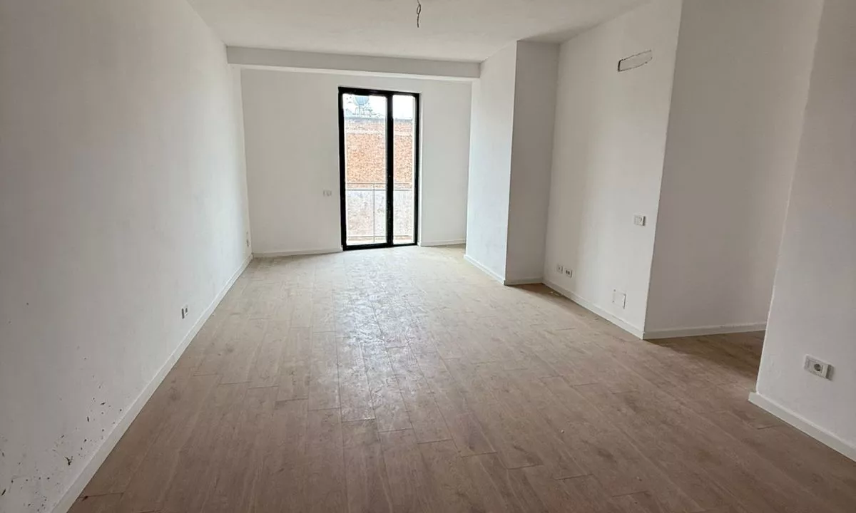 📅Jepet Ambient Zyre me Qira te Golden Tower, Rruga Mine Peza!