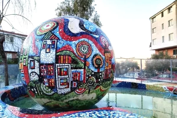 Shtepi ne shitje Apartament ne Tirane, 1+1, Mobilimi Bosh, pa mobiluar, Pagesa 115,300  Euro.