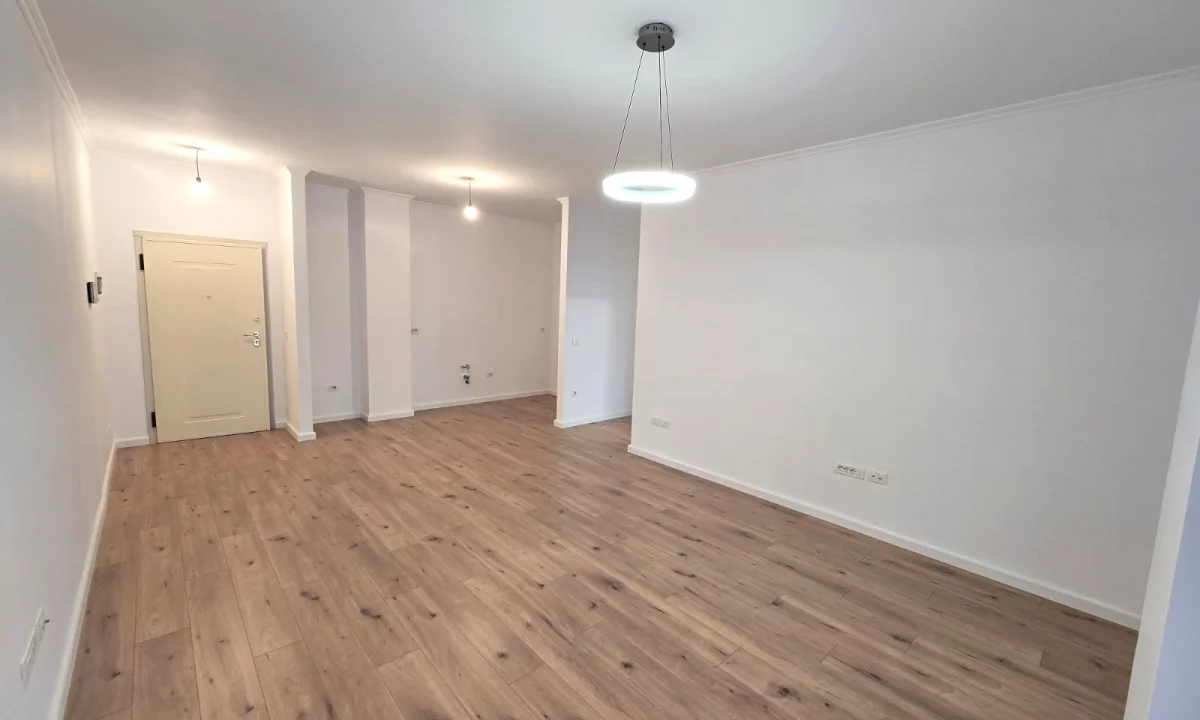 Shtepi ne shitje Apartament ne Tirane, 1+1, Mobilimi Bosh, pa mobiluar, Pagesa 218,000  Euro.