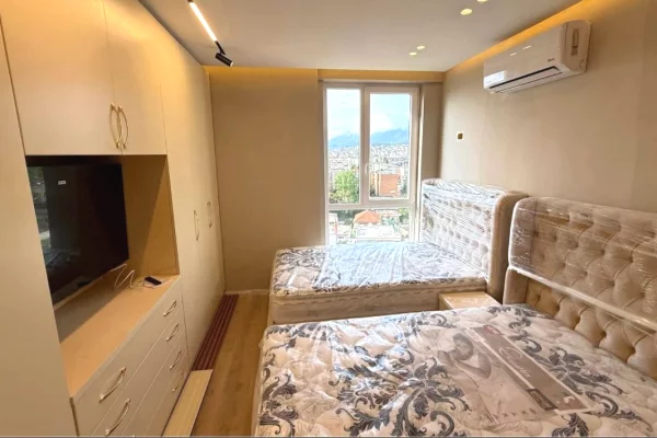 Shtepi ne shitje Apartament ne Tirane, 2+1, Mobilimi E mobiluar, Pagesa 25,300,000  Leke.