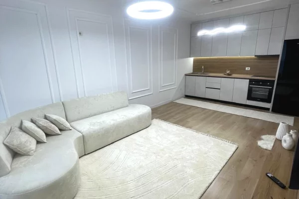 Shtepi ne shitje Apartament ne Tirane, 2+1, Mobilimi E mobiluar, Pagesa 173,000  Euro.