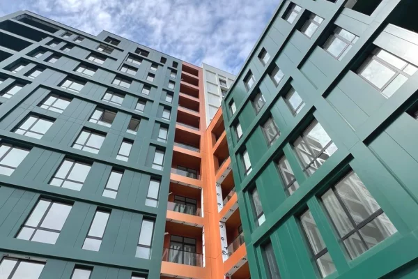 🏙️Jepet me Qira Apartament 3+1 per Zyre te Bulevardi i Ri, Tiranë!