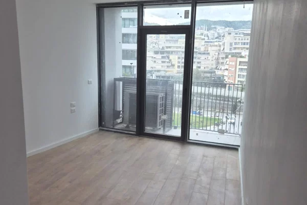 Business Property for Rent 3+1 in Tirana - 1,700 Euro