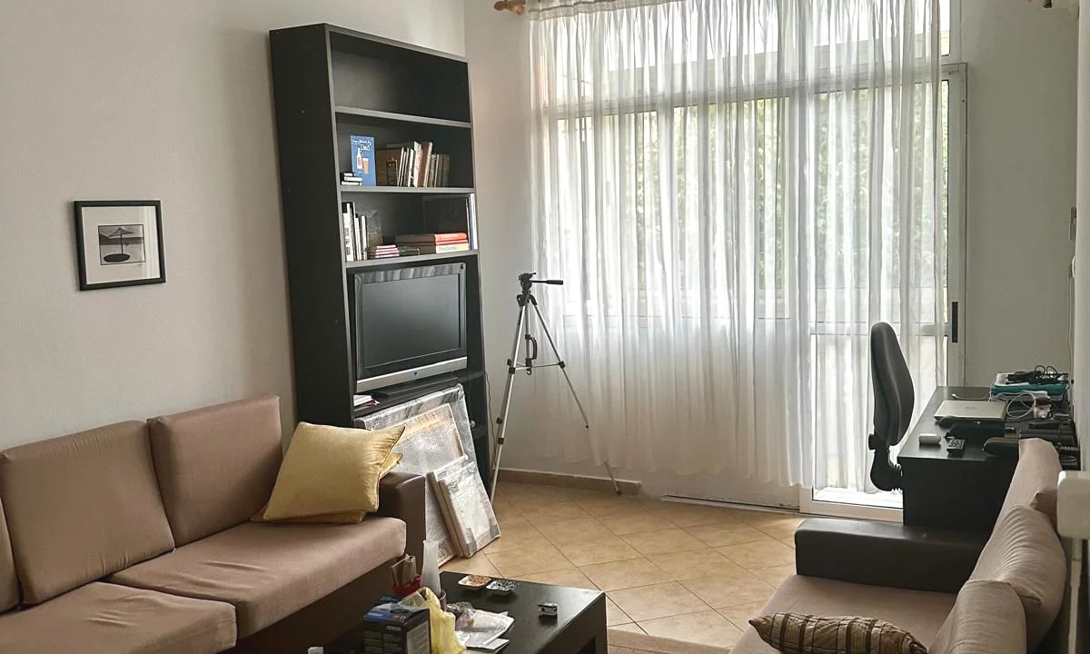 Shtepi ne shitje Apartament ne Tirane, 1+1, Mobilimi E mobiluar, Pagesa 185,000  Euro.