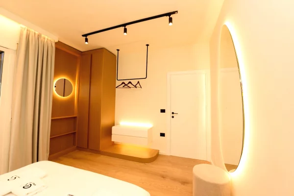 Shtepi ne shitje Apartament ne Vlore, 2+1, Mobilimi E mobiluar, Pagesa 310,000  Euro.