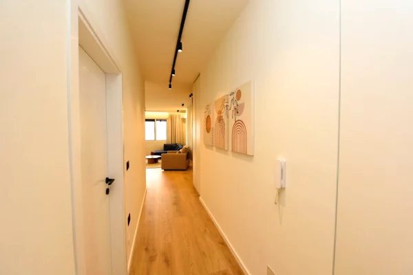 Shtepi ne shitje Apartament ne Vlore, 2+1, Mobilimi E mobiluar, Pagesa 310,000  Euro.