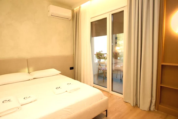 Shtepi ne shitje Apartament ne Vlore, 2+1, Mobilimi E mobiluar, Pagesa 310,000  Euro.