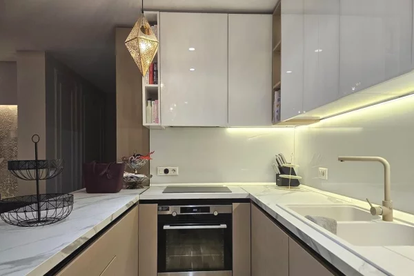 Shtepi ne shitje Apartament ne Tirane, 3+1, Mobilimi E mobiluar, Pagesa 390,000  Euro.