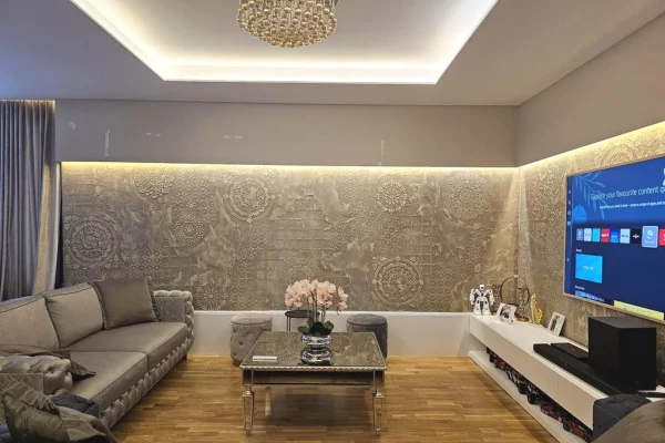 Shtepi ne shitje Apartament ne Tirane, 3+1, Mobilimi E mobiluar, Pagesa 390,000  Euro.