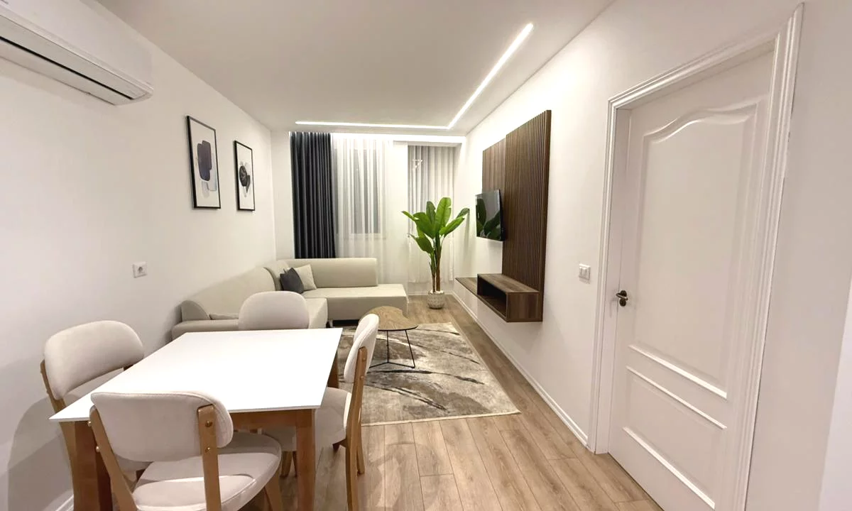 Shtepi ne shitje Apartament ne Tirane, 1+1, Mobilimi E mobiluar, Pagesa 178,000  Euro.