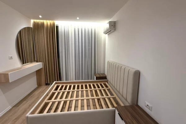 Shtepi ne shitje Apartament ne Tirane, 1+1, Mobilimi E mobiluar, Pagesa 178,000  Euro.