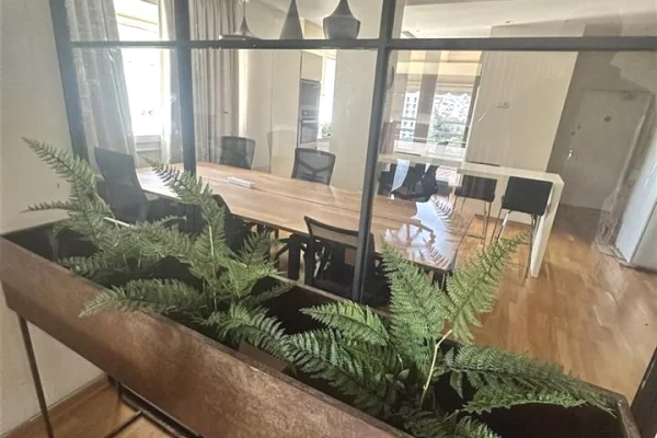 🏢Jepet Zyre Moderne me Qira ne Bllok, Tirane!141 m2