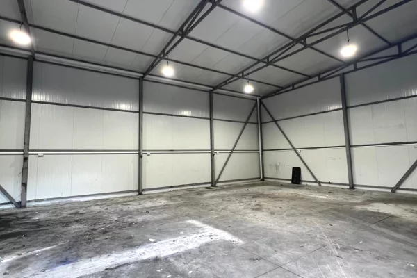 🏭Jepet Kapanon me Qira Perballe City Park!150 m²