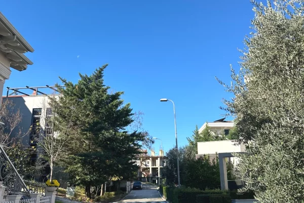 Villa di lusso in vendita a Tirana 5+1, Arredato