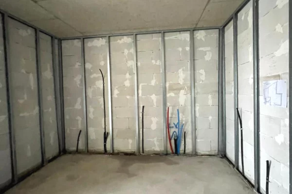 Appartamento in vendita a Tirana 1+1, Vuoto