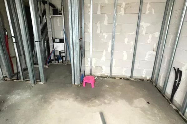 Appartamento in vendita a Tirana 1+1, Vuoto