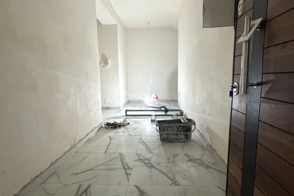 Appartamento in vendita a Tirana 3+1, Vuoto