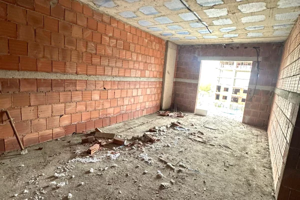 Appartamento in vendita a Tirana 2+1, Vuoto