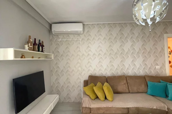 Shtepi ne shitje Apartament ne Tirane, 2+1, Mobilimi E mobiluar, Pagesa 146,000  Euro.