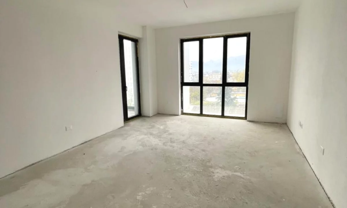 Appartamento in vendita a Tirana 2+1, Vuoto