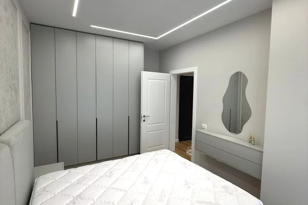 Appartamento in vendita a Tirana 1+1, Arredato