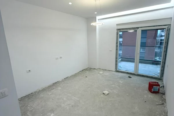 Appartamento in vendita a Tirana 2+1, Vuoto