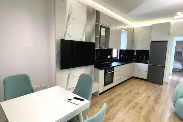 Appartamento in vendita a Tirana 1+1, Arredato