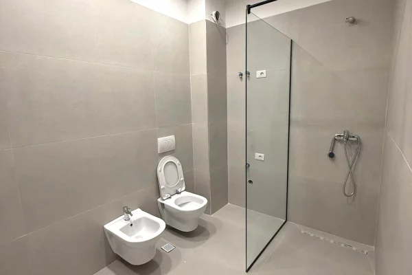 Appartamento in vendita a Tirana 2+1, Vuoto