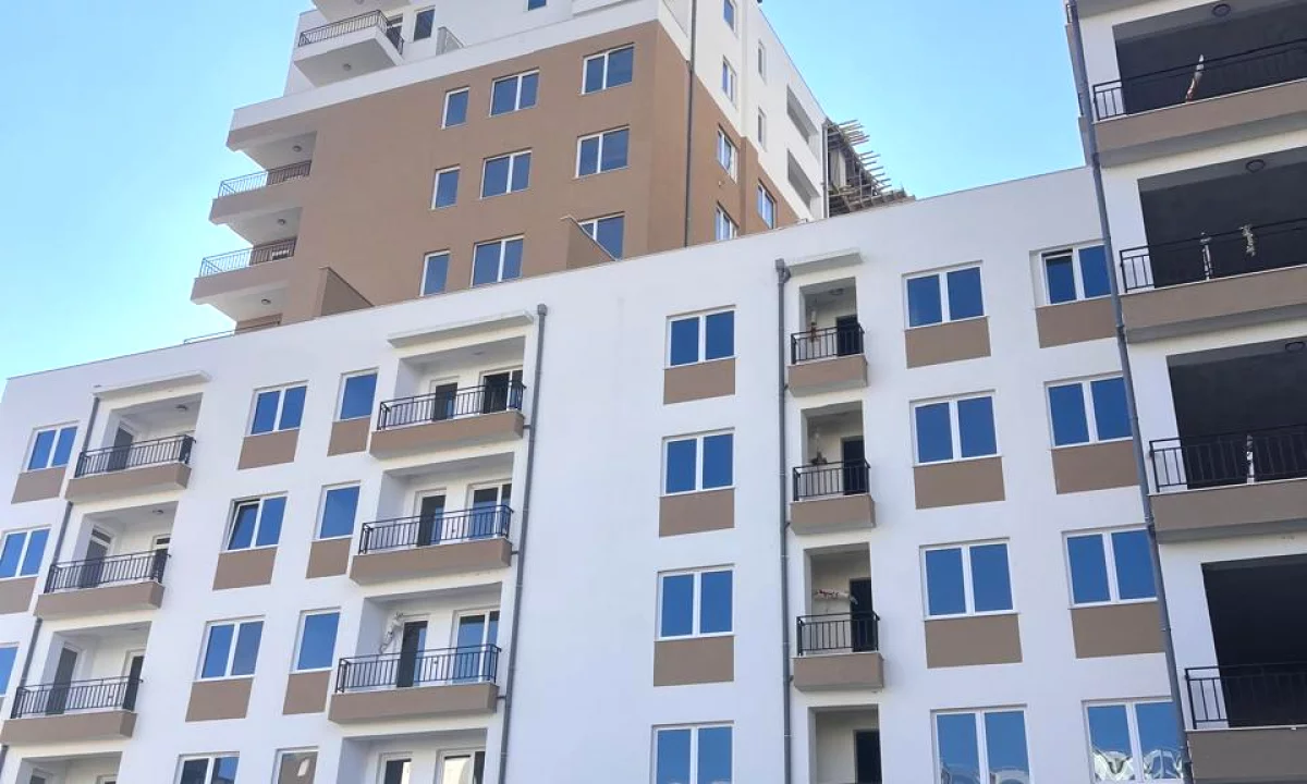 Appartamento in vendita a Tirana 1+1, Vuoto