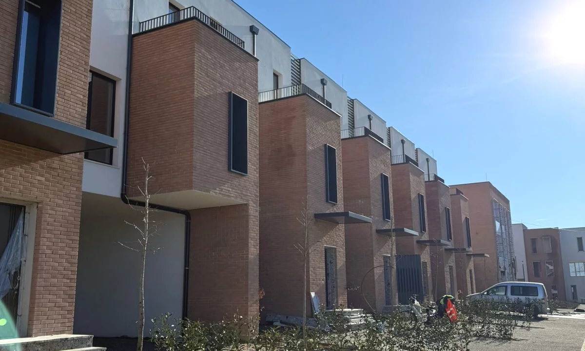 Duplex (casa a 2 piani) in vendita a Tirana 3+1, Vuoto