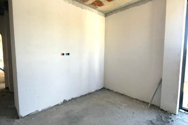 Villa di lusso in vendita a Tirana 4+1, Vuoto