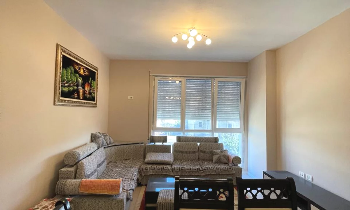 Appartamento in vendita a Tirana 3+1, Arredato