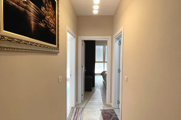 Appartamento in vendita a Tirana 3+1, Arredato