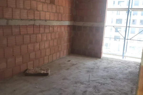 Appartamento in vendita a Tirana 2+1, Vuoto