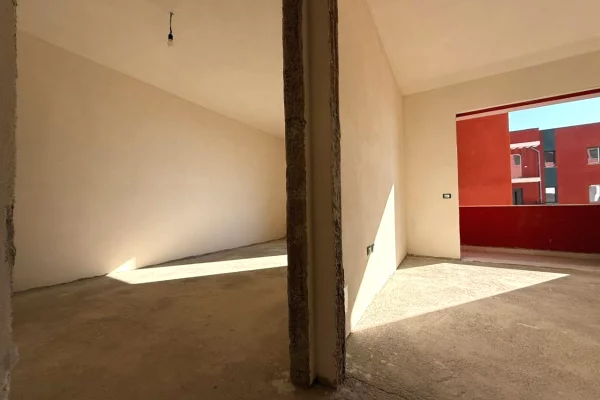 Appartamento in vendita a Tirana 2+1, Vuoto